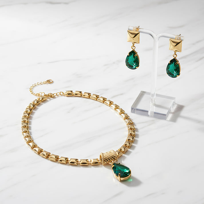 Tyaara Necklace Anti-Tarnish Multi Crystal Beads Choker Set With Earrings