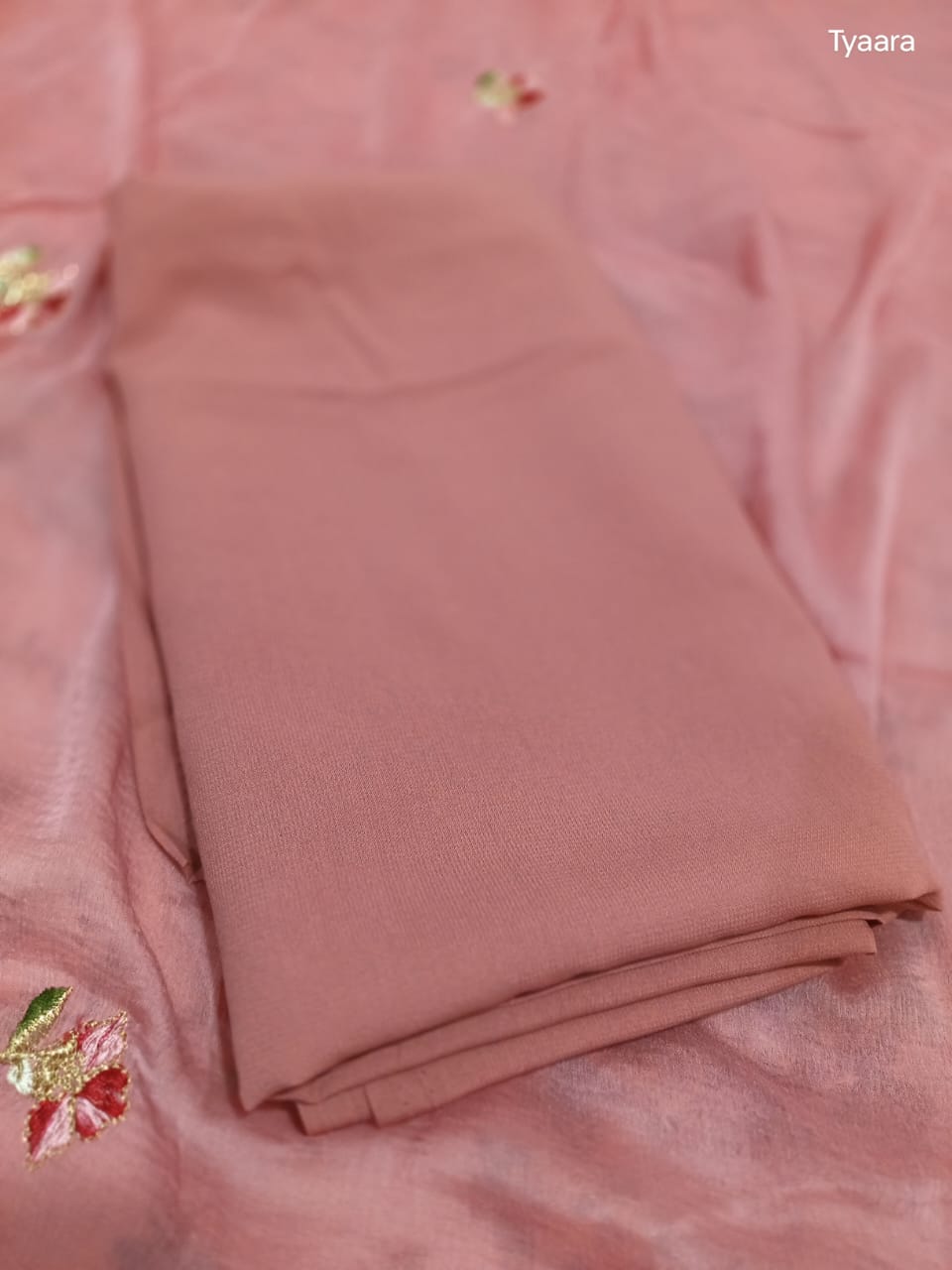 Graceful Salwar Kameez Dupatta