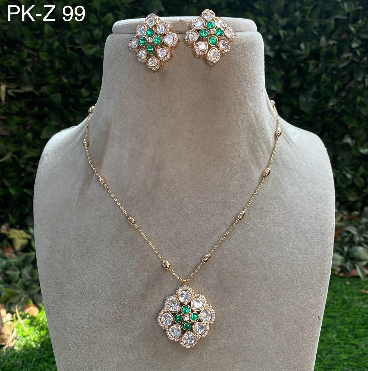 Graceful necklace set