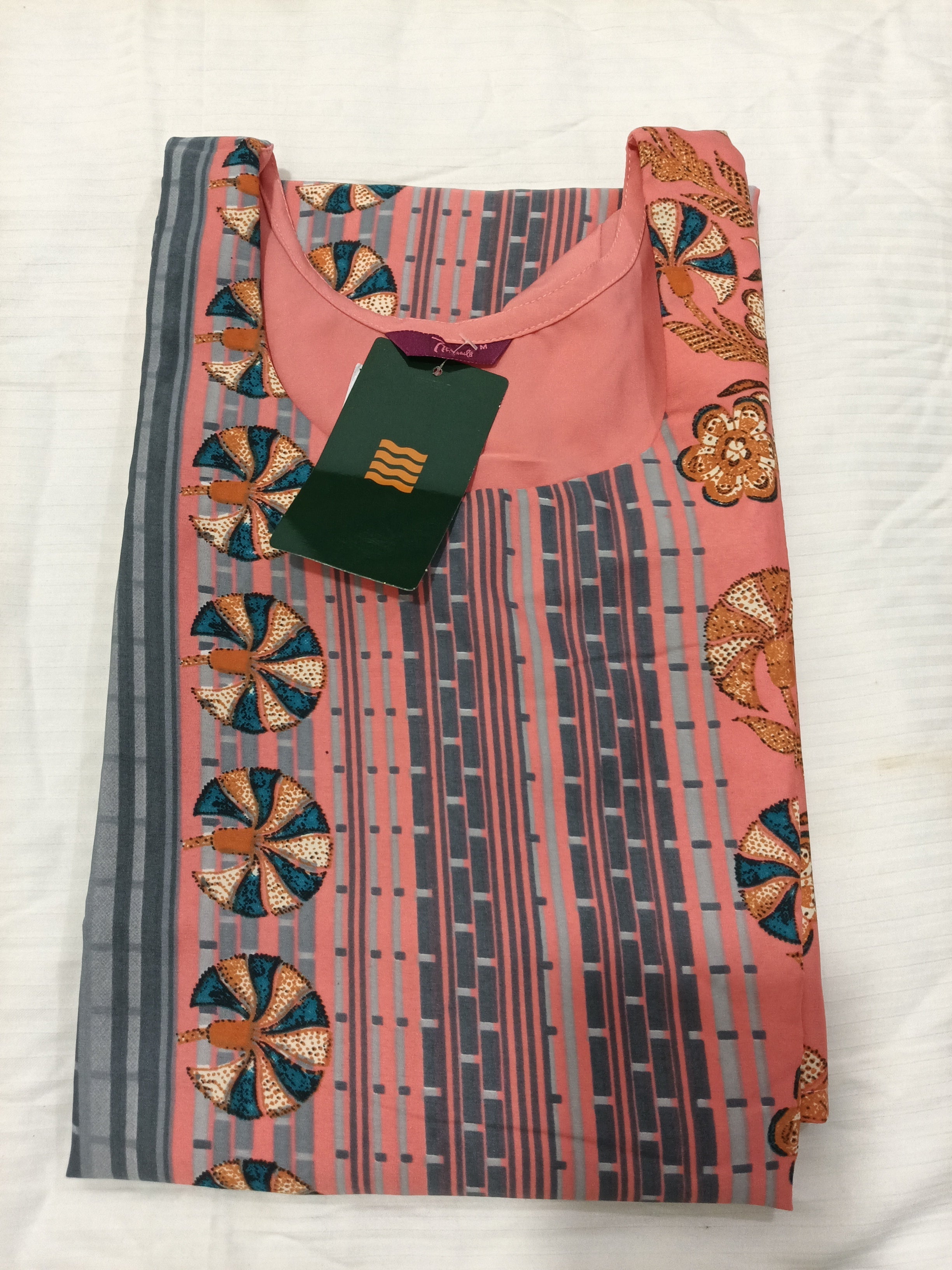 Crepe Fabric Printed Kurti for Women Round Neck, Knee length (Only Kurti)