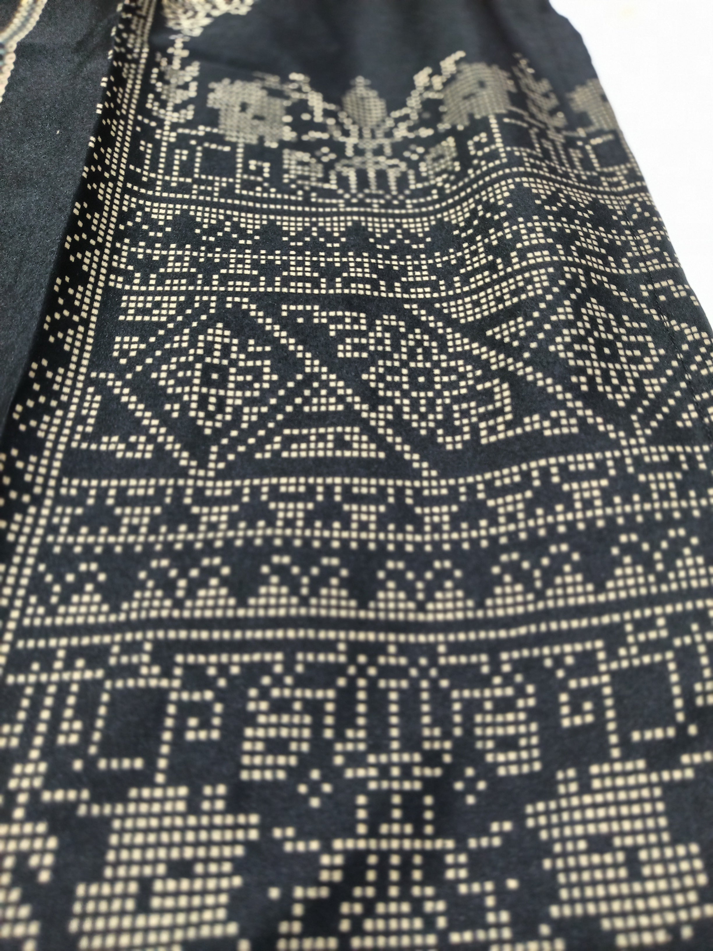 Crepe Fabric Printed Kurti for Women Round Neck, Knee length (Only Kurti)