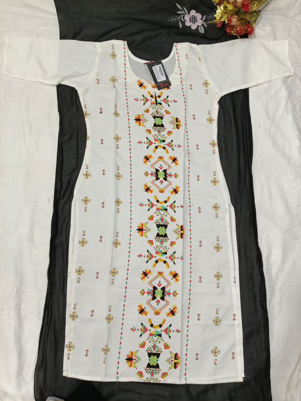 Crepe Fabric Printed Kurti for Women Round Neck, Knee length (Only Kurti)