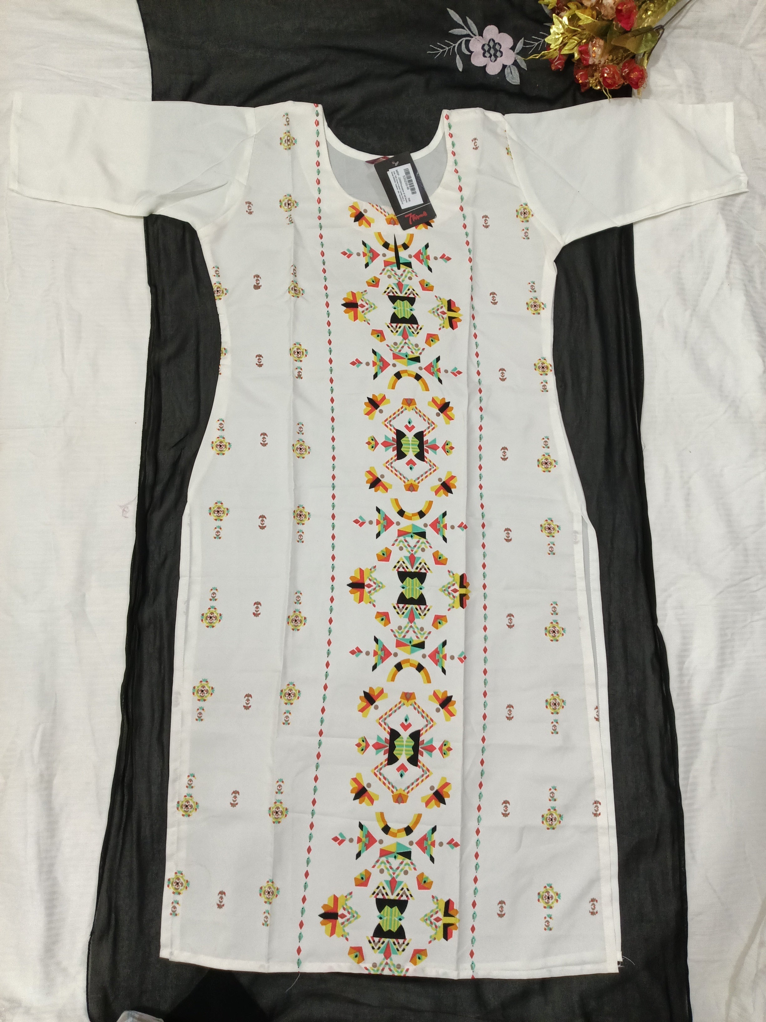 Crepe Fabric Printed Kurti for Women Round Neck, Knee length (Only Kurti)